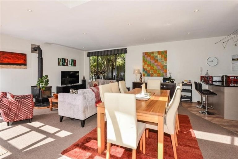 Photo of property in 268 Huia Road, Titirangi, Auckland, 0604