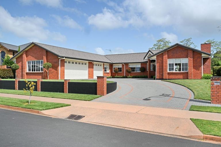 Photo of property in 12 Raungawari Drive, Huntington, Hamilton, 3210