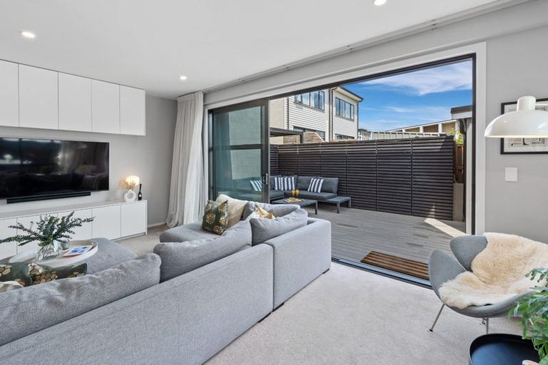 Photo of property in 37 Eyton Kay Road, Hobsonville, Auckland, 0616