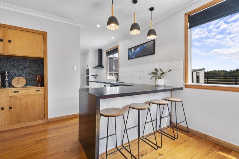 Photo of property in 501 Halcombe Road, Feilding, 4775