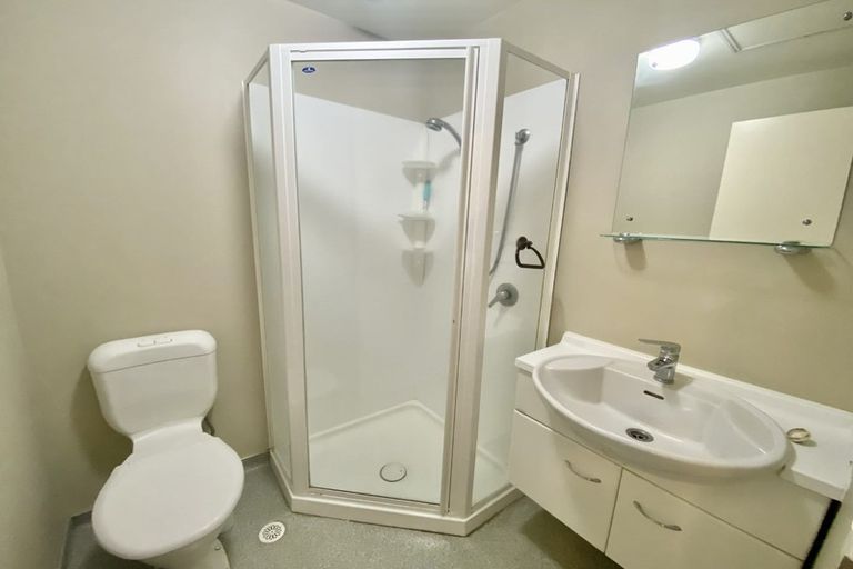 Photo of property in Aitken Street Apartments, 206/5 Aitken Street, Thorndon, Wellington, 6011