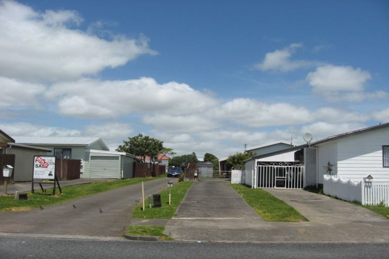 Photo of property in 1/7 Maplesden Drive, Clendon Park, Auckland, 2103