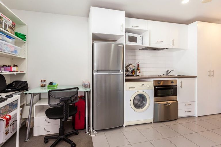 Photo of property in 23 Emily Place, Bellevue, Tauranga, 3110