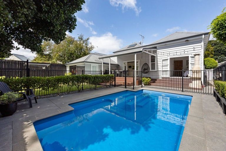 Photo of property in 230 River Road, Claudelands, Hamilton, 3214