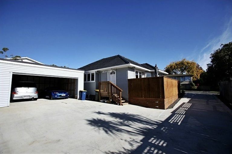 Photo of property in 12a Denyer Place, New Lynn, Auckland, 0600