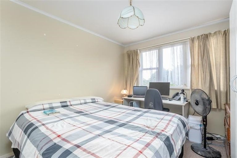 Photo of property in 29 Golf Road, New Lynn, Auckland, 0600