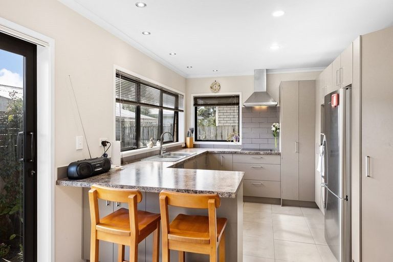 Photo of property in 2/456 Hibiscus Coast Highway, Orewa, 0931