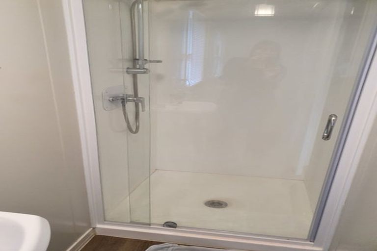 Photo of property in 10a York Place, Cannons Creek, Porirua, 5024