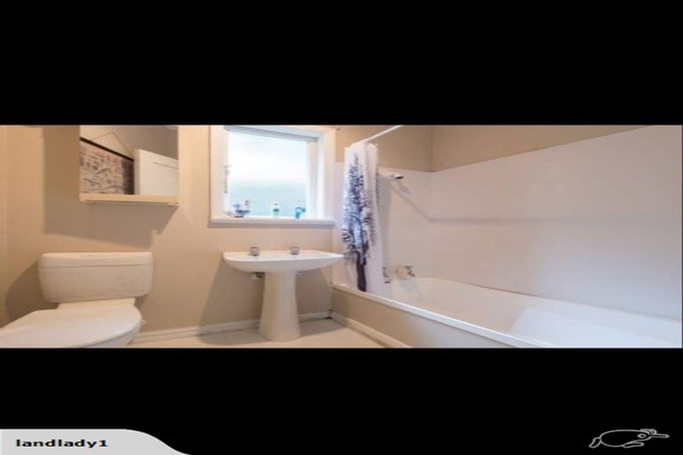 Photo of property in 103 Mortimer Terrace, Brooklyn, Wellington, 6021