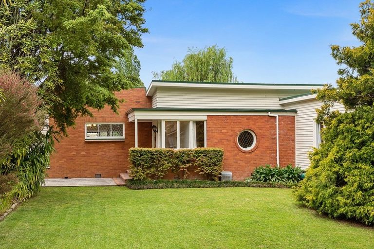 Photo of property in 1 Stanley Street, Claudelands, Hamilton, 3214