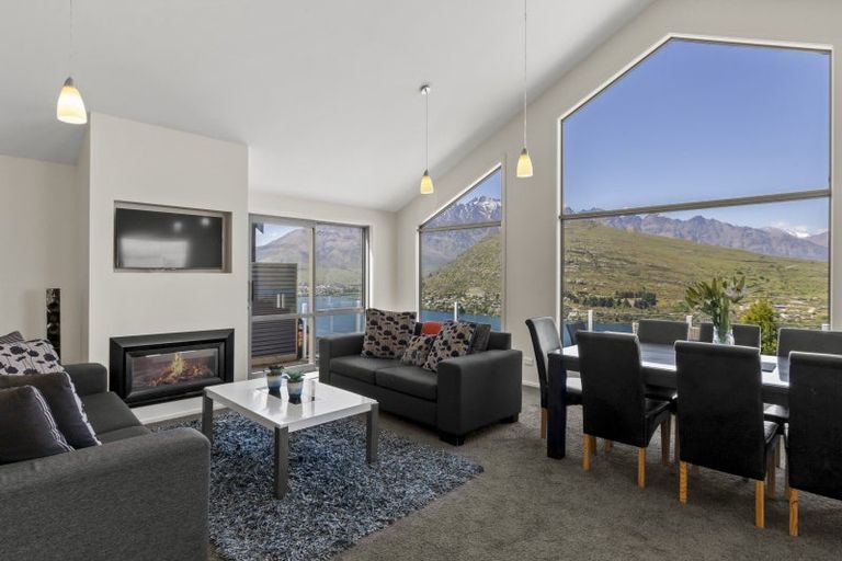 Photo of property in 24 Stone Ridge Place, Queenstown, 9300