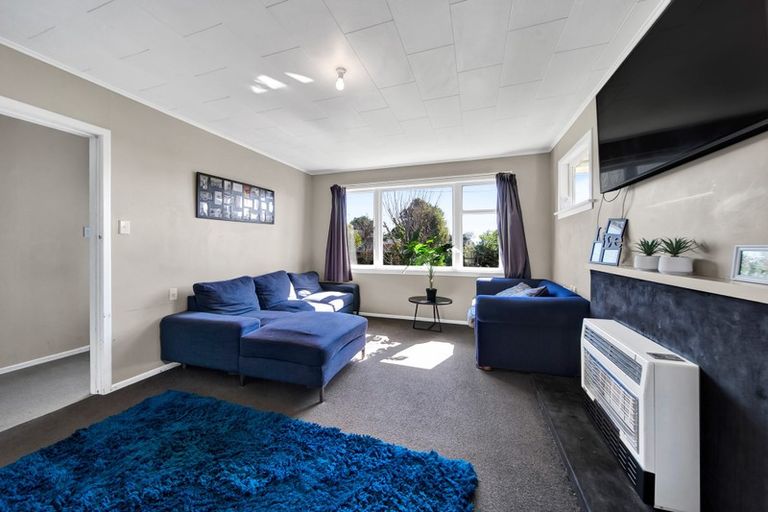 Photo of property in 8 Reid Avenue, Hawera, 4610