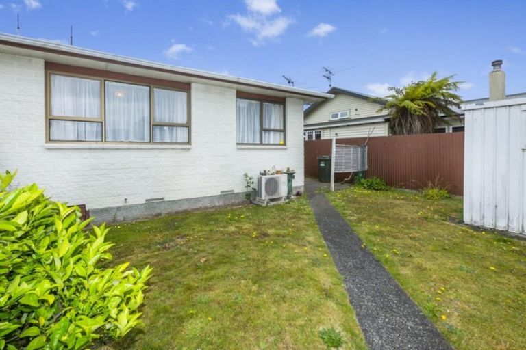 Photo of property in 48f1- Kowhai Avenue, Ebdentown, Upper Hutt, 5018