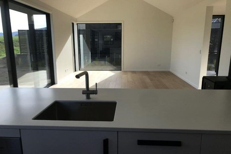 Photo of property in 5 Kotuku Lane, Jacks Point, Queenstown, 9371