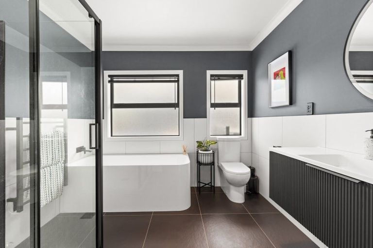 Photo of property in 35 Flanders Avenue, Onekawa, Napier, 4110