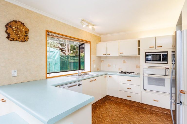 Photo of property in 8 Gregory Close, Palmerston North, 4414