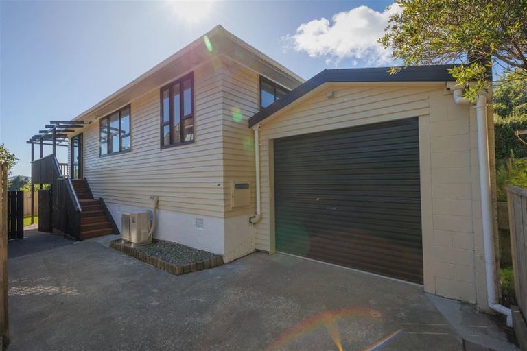 Photo of property in 30 Haumia Street, Johnsonville, Wellington, 6037