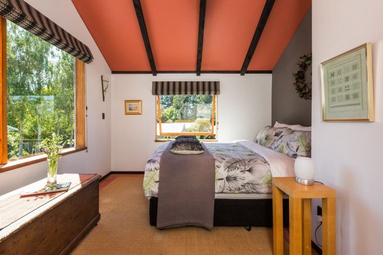 Photo of property in 16 Miller Street, Otane, 4202