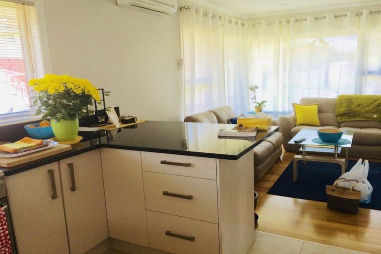 Photo of property in 6/35 Shakespeare Road, Milford, Auckland, 0620