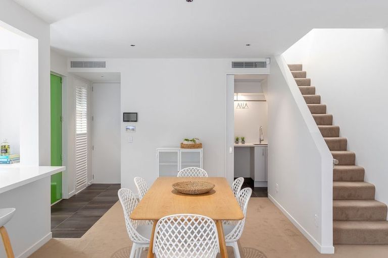 Photo of property in 93 Holly Road, St Albans, Christchurch, 8014