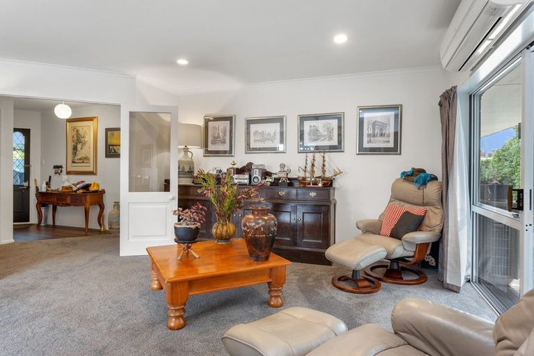 Photo of property in 12 Regent Avenue, Rangiora, 7400