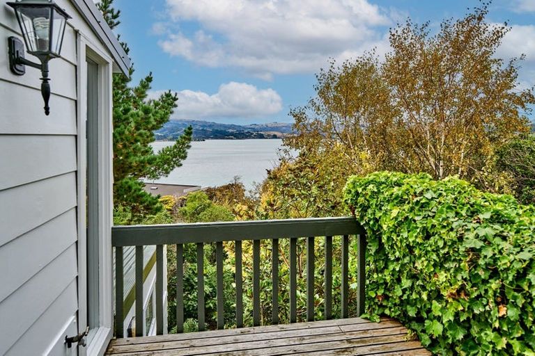 Photo of property in 30 Mana View Road, Paremata, Porirua, 5026