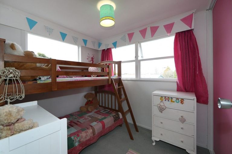 Photo of property in 24 Golding Road, Taradale, Napier, 4112