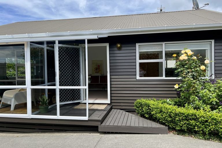 Photo of property in 2/9 Ascot Avenue, Narrow Neck, Auckland, 0624