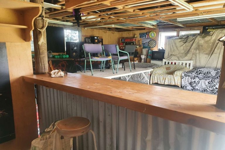 Photo of property in 28 Kowhai Street, Castlecliff, Whanganui, 4501