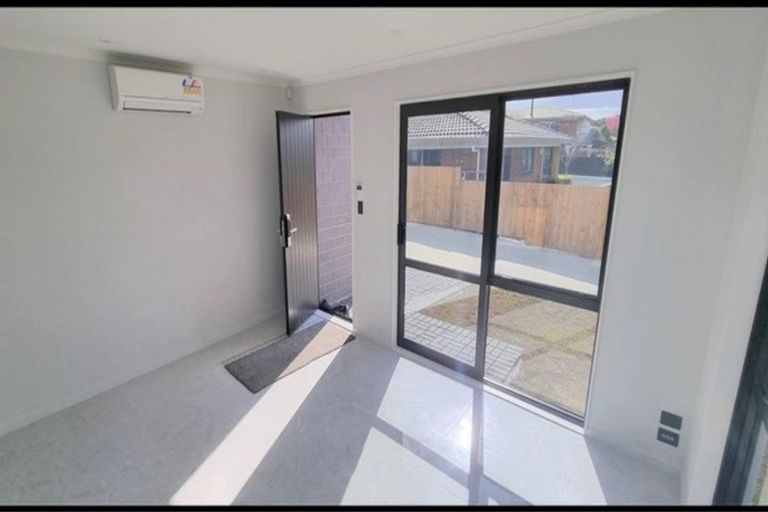 Photo of property in 425a Great South Road, Opaheke, 2113