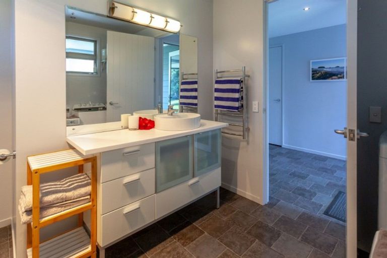 Photo of property in 116 Patuwai Drive, Whangamata, 3620