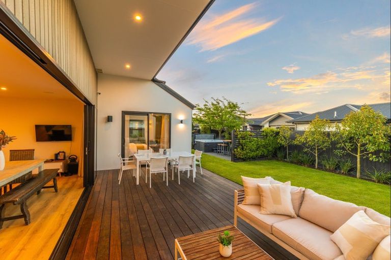 Photo of property in 18 Karere Avenue, Marshland, Christchurch, 8083