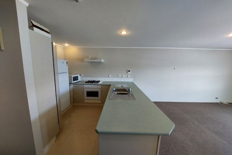 Photo of property in 26/8u Girton Terrace, Mount Cook, Wellington, 6021
