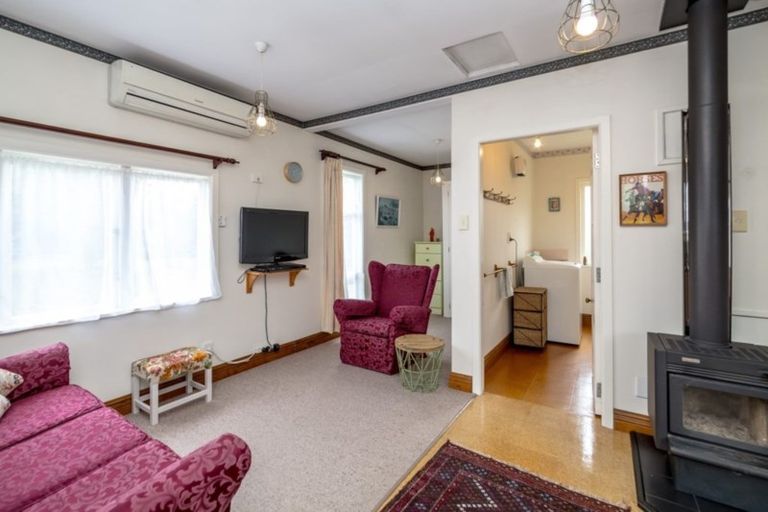 Photo of property in 153 Main Street, Greytown, 5712