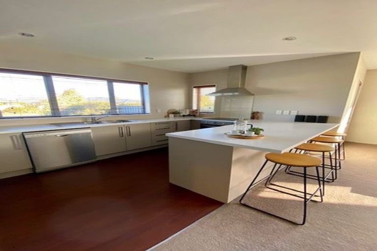 Photo of property in 15 Pukeko Place, Rangiora, 7400