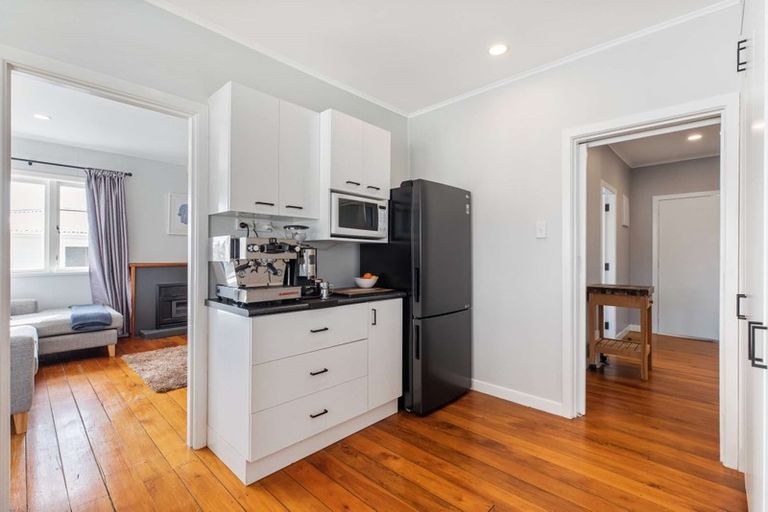 Photo of property in 324 Glengarry Road, Glen Eden, Auckland, 0602