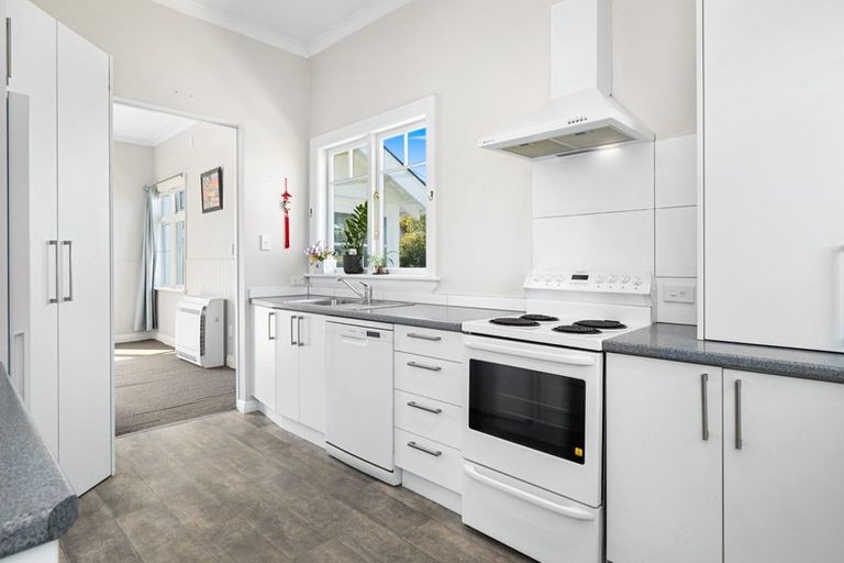 Photo of property in 55 Havelock Street, Mornington, Dunedin, 9011
