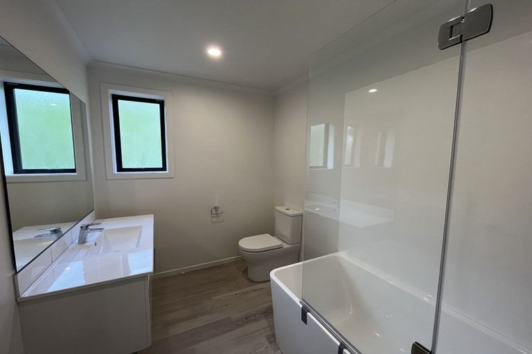 Photo of property in 15 Holystone Road, Whitby, Porirua, 5024