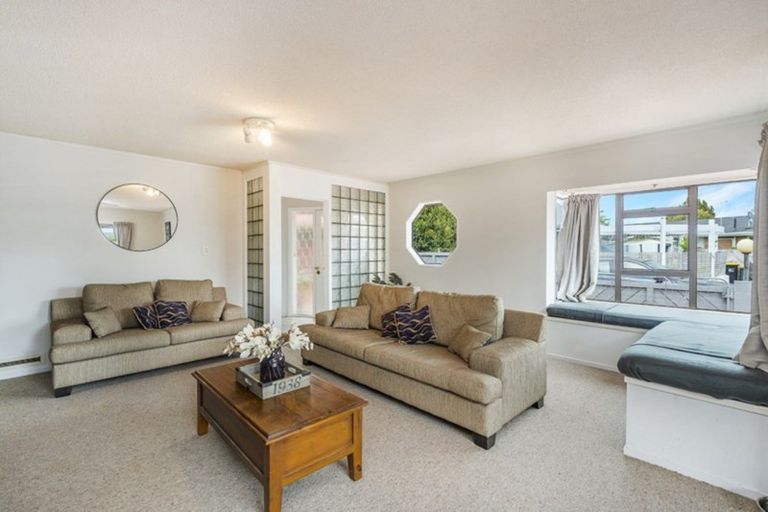 Photo of property in 13a Princes Street, Cambridge, 3434