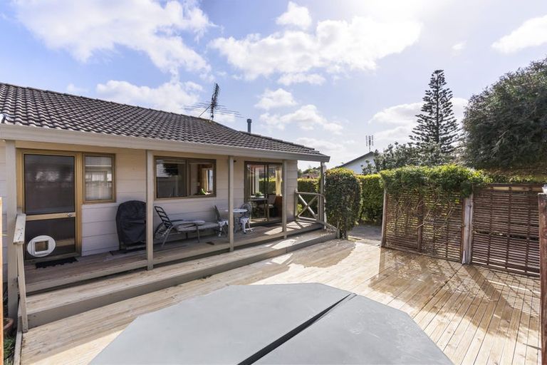 Photo of property in 108 Florence Avenue, Orewa, 0931