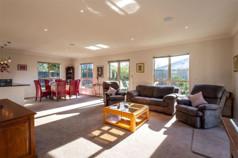 Photo of property in 25 Pewter Place, Northwood, Christchurch, 8051