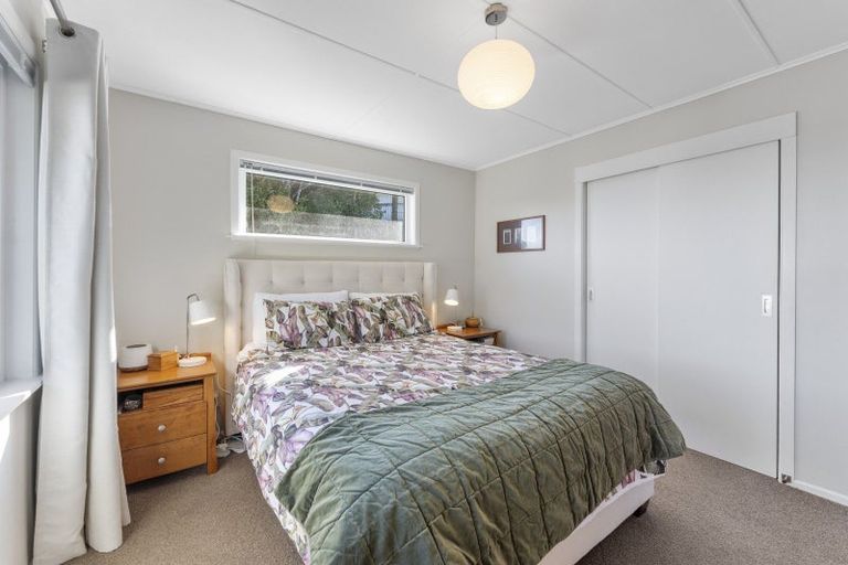 Photo of property in 135 Orangi Kaupapa Road, Northland, Wellington, 6012