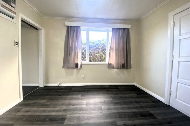 Photo of property in 63 Mungavin Avenue, Ranui, Porirua, 5024