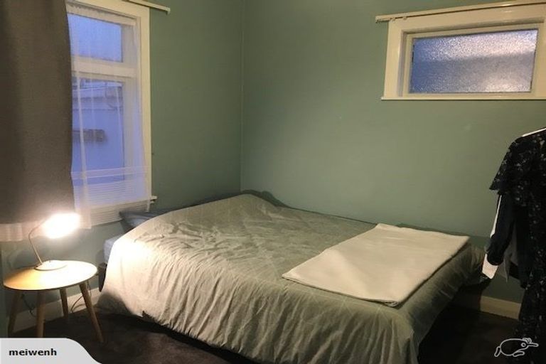 Photo of property in 9 Myrtle Crescent, Mount Cook, Wellington, 6021