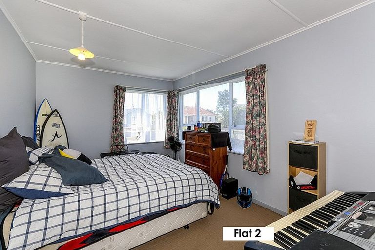 Photo of property in 2 Chard Street, Westown, New Plymouth, 4310