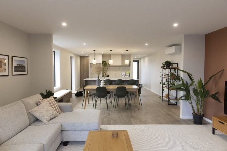Photo of property in 2/17 Rawhiti Avenue, New Brighton, Christchurch, 8083