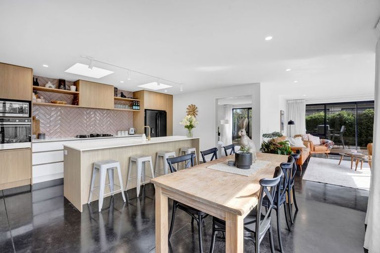 Photo of property in 12a Kauri Street, Merrilands, New Plymouth, 4312