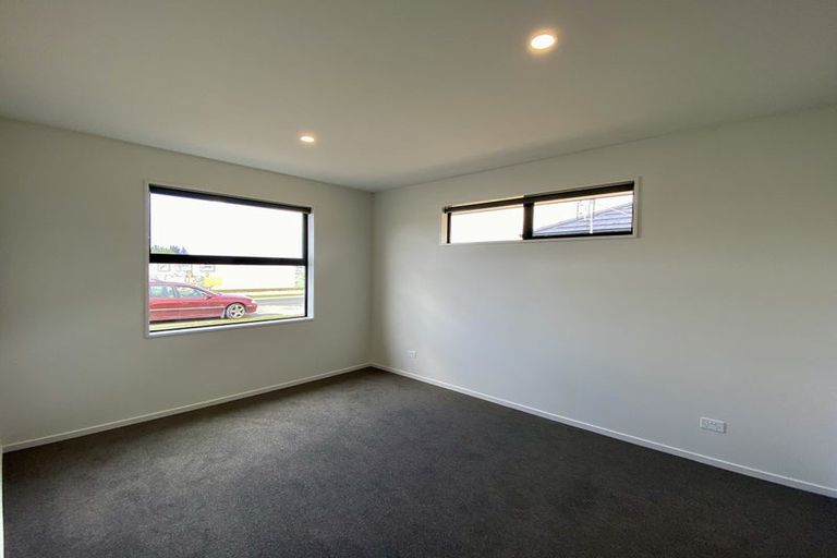 Photo of property in 14 Eileen Way, Rolleston, 7615