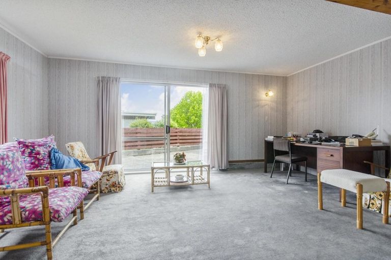 Photo of property in 46 Rehia Road, Massey, Auckland, 0614