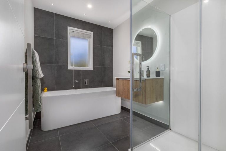 Photo of property in 44 Tradewinds Drive, Whitby, Porirua, 5024